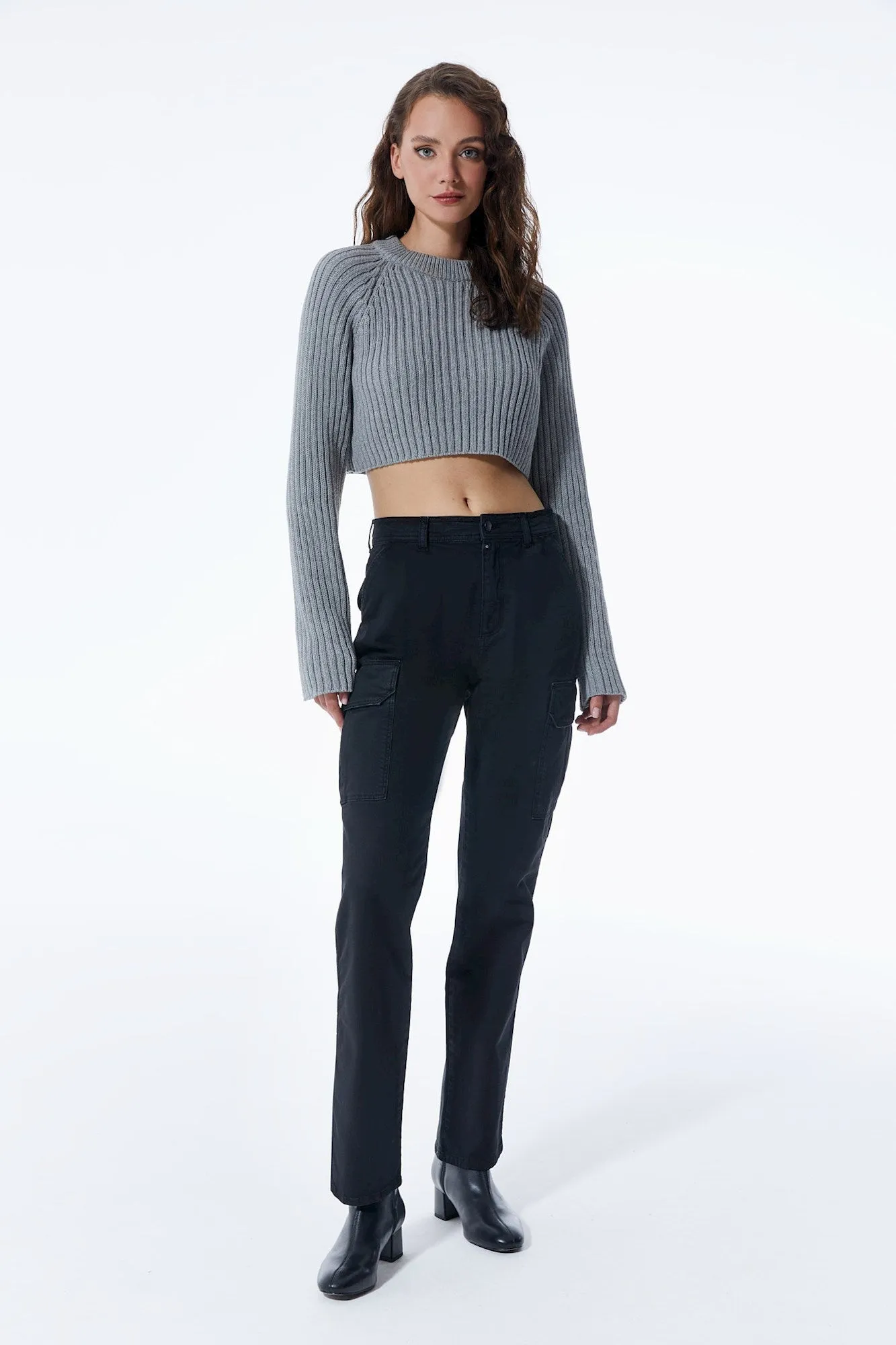 Daphne - High Waist Cargo Pants - Black