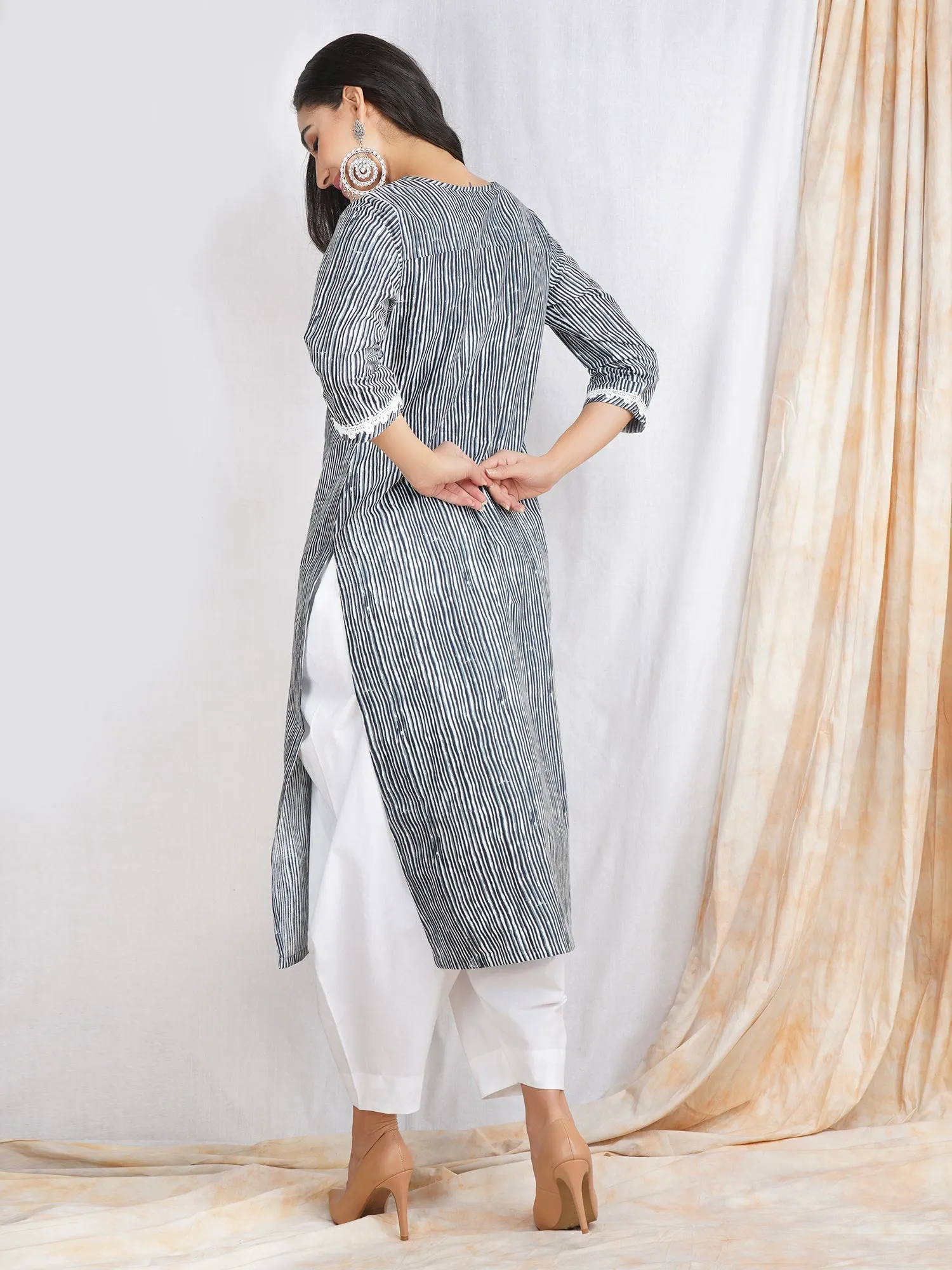 Darzaania Grey Striped Cotton Kurta with Dhoti Pants