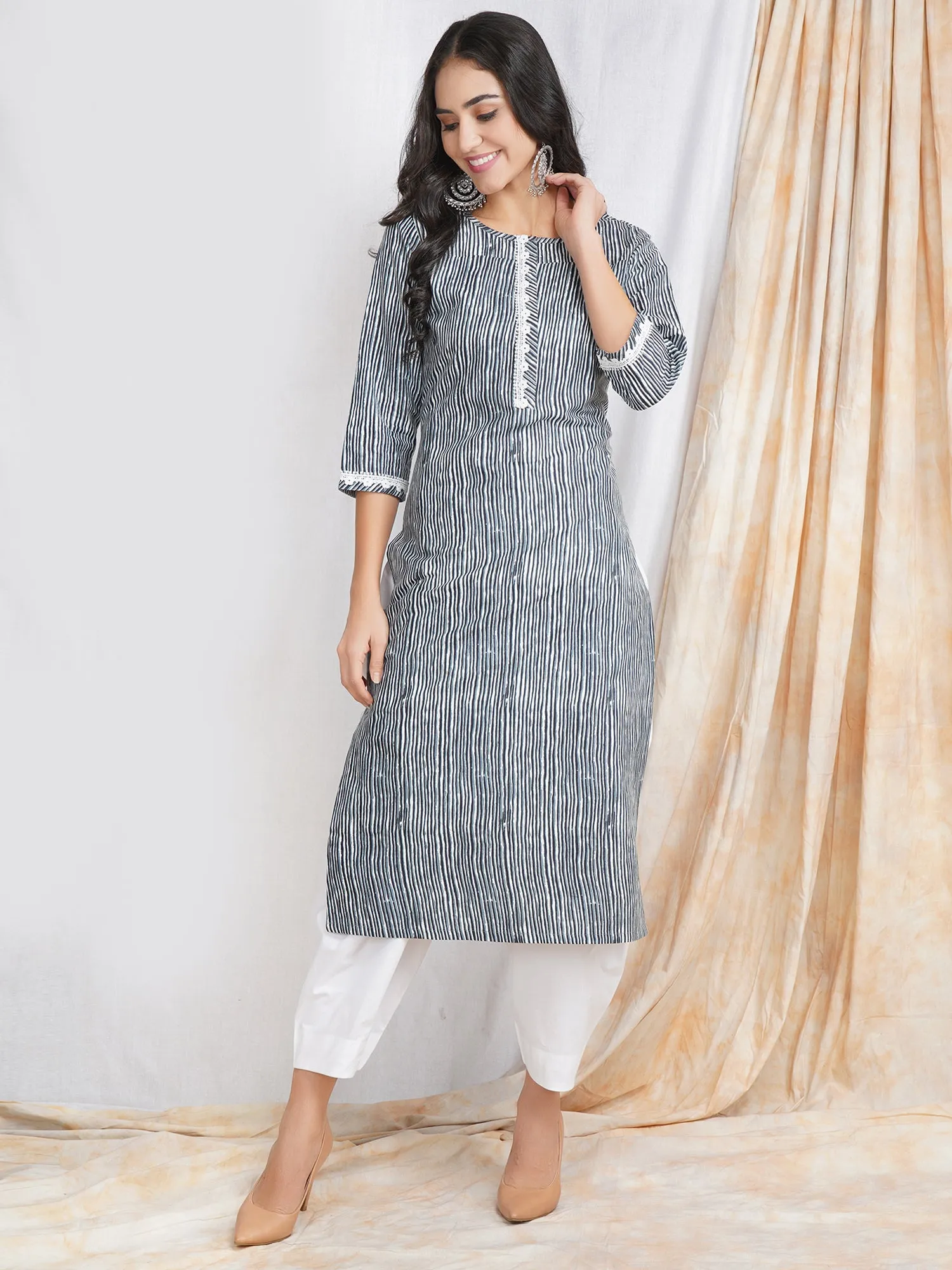 Darzaania Grey Striped Cotton Kurta with Dhoti Pants