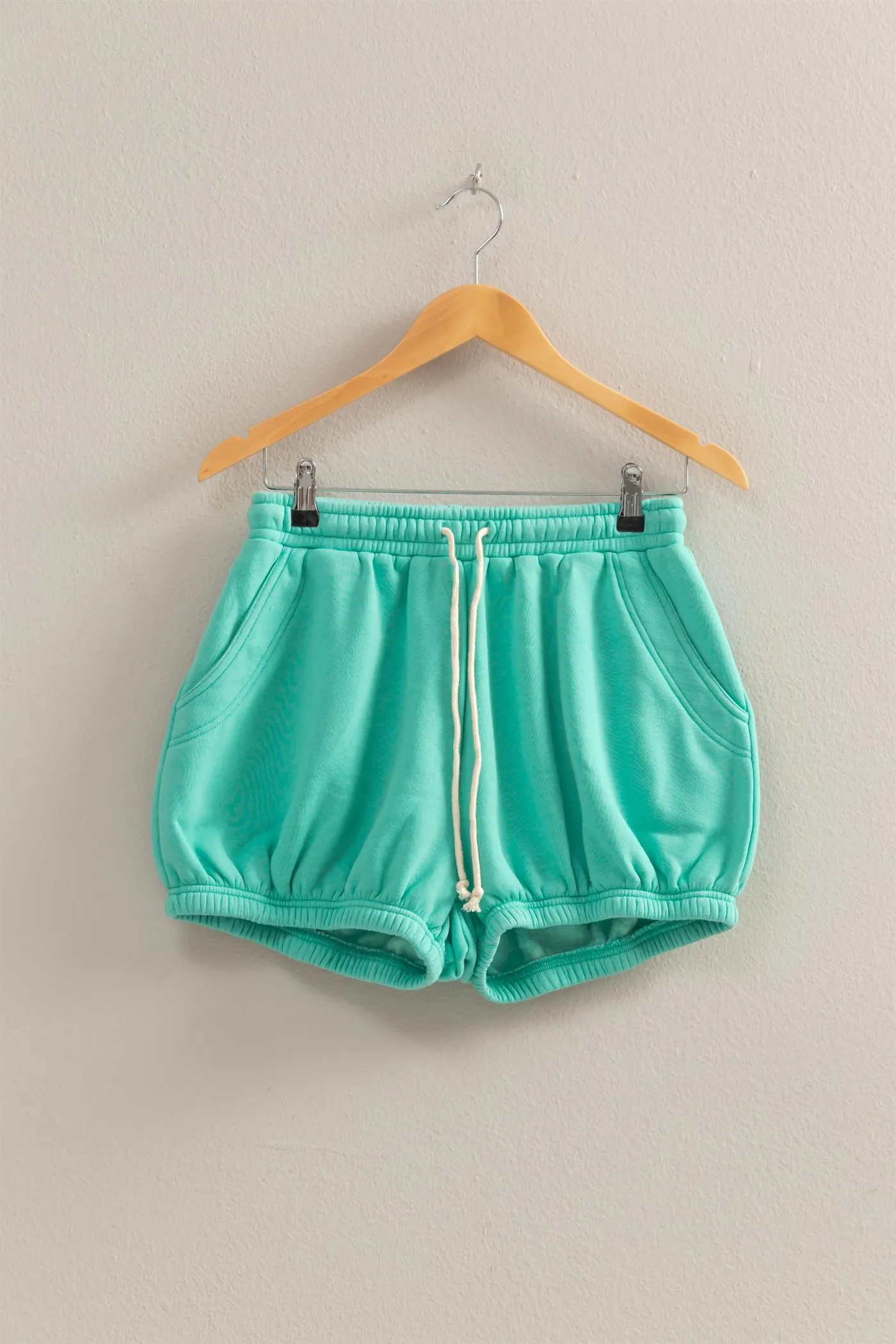 DZ25A702-Drawstring Waist Bubbled Hem Shorts