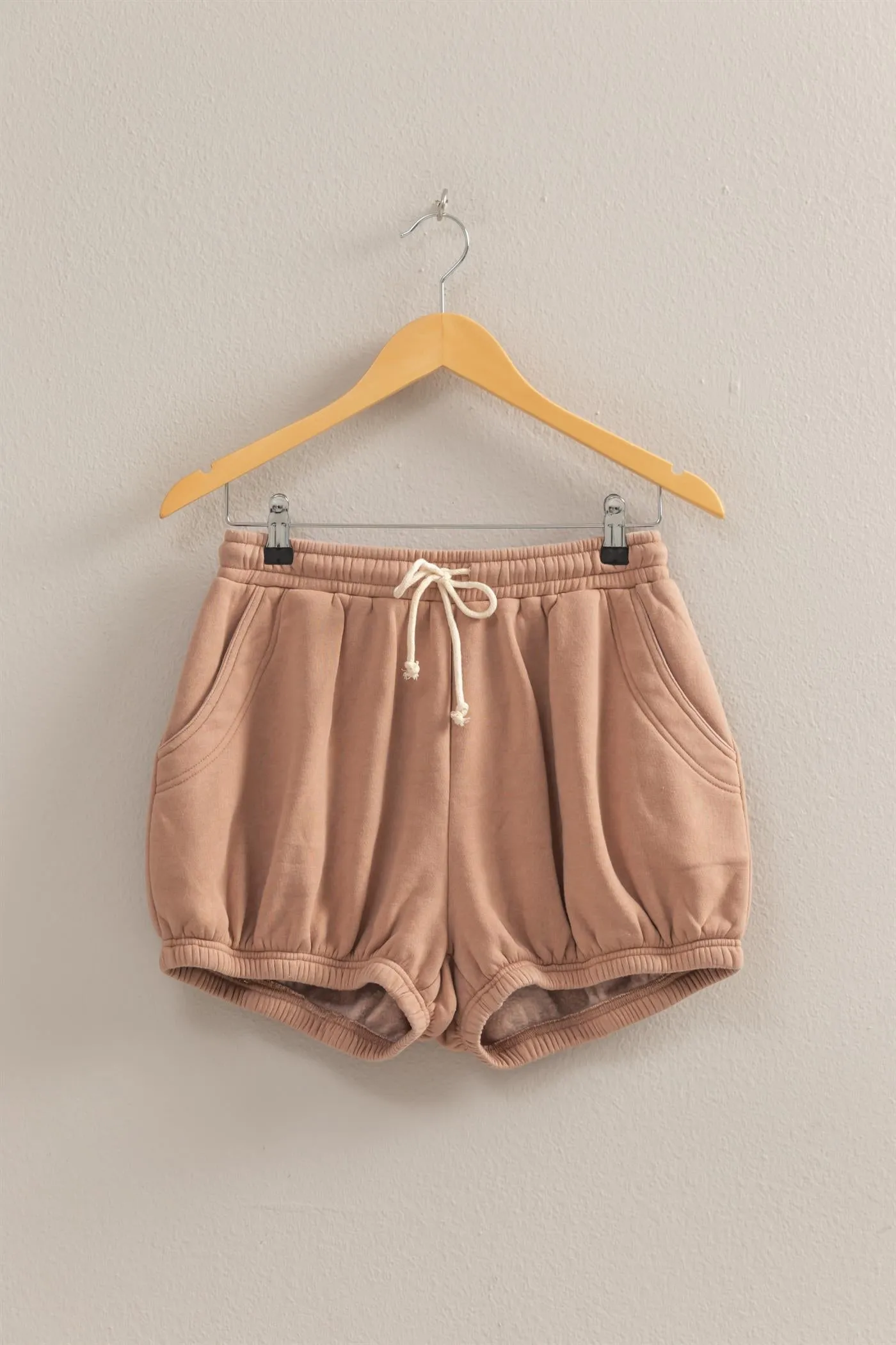 DZ25A702-Drawstring Waist Bubbled Hem Shorts