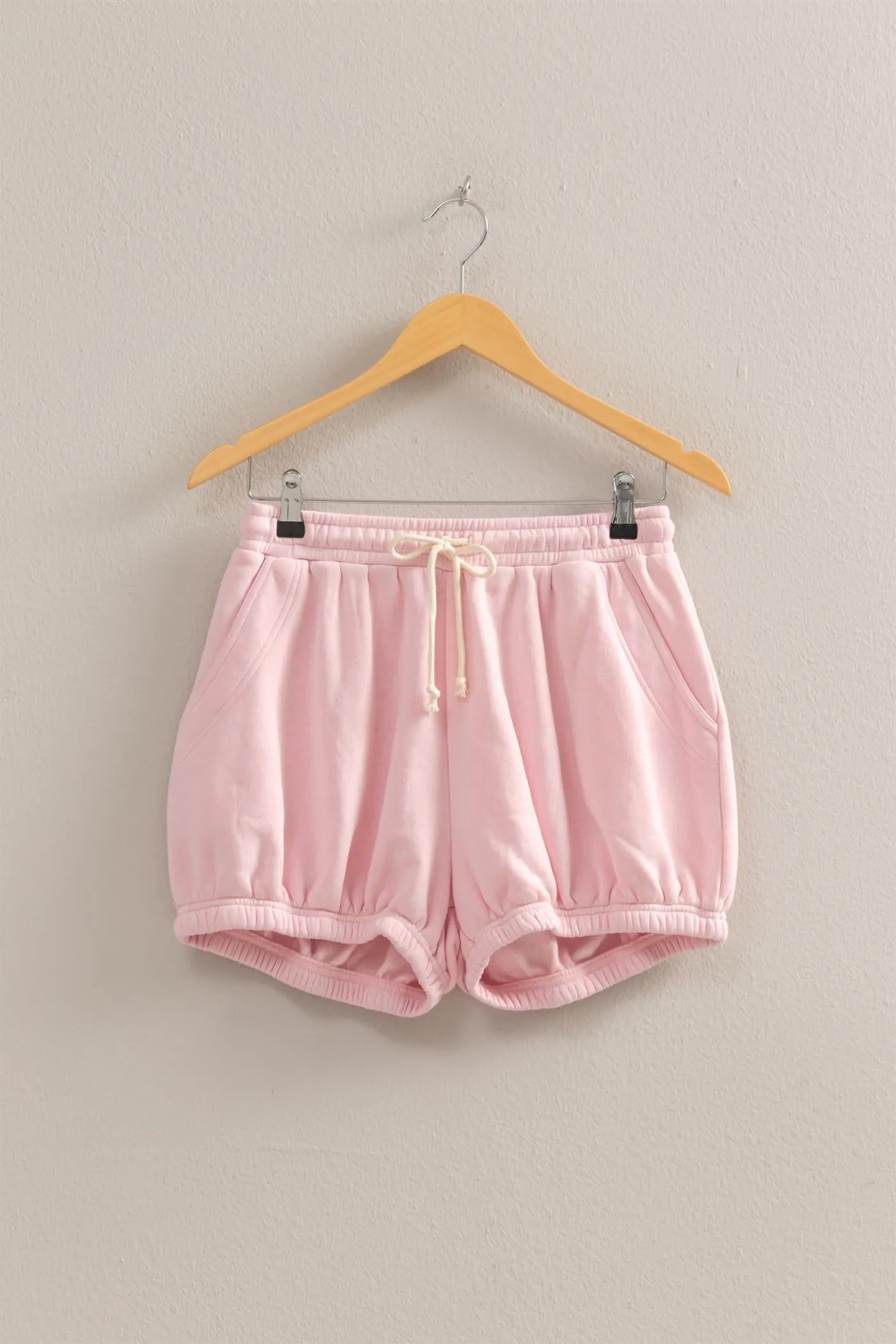 DZ25A702-Drawstring Waist Bubbled Hem Shorts