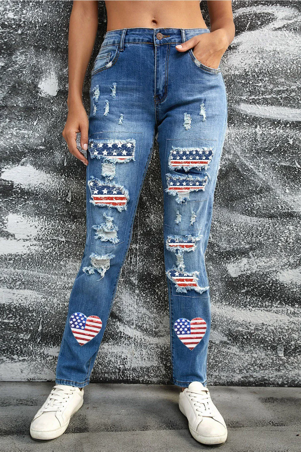 Heart-shape American Flag Patch Frayed Jeans