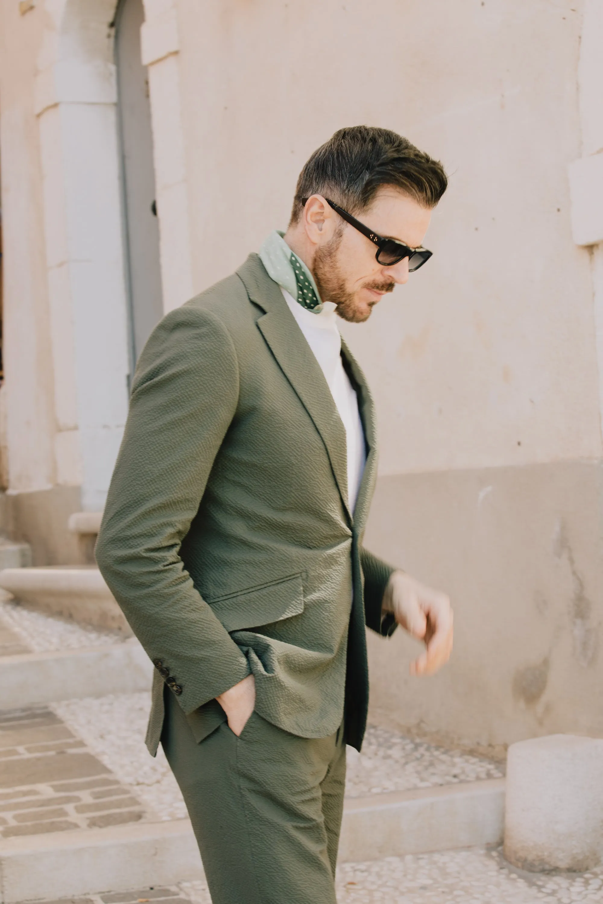 Single Breasted Notch Lapel Suit in Olive Seersucker