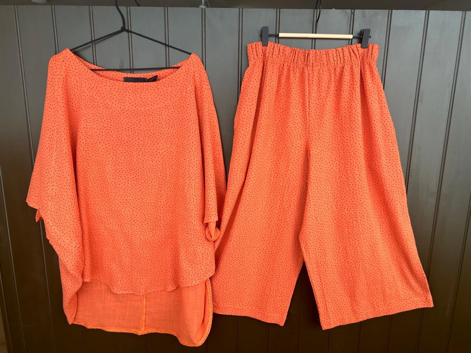 Sweeper - Cropped Trousers Pumpkin Spot